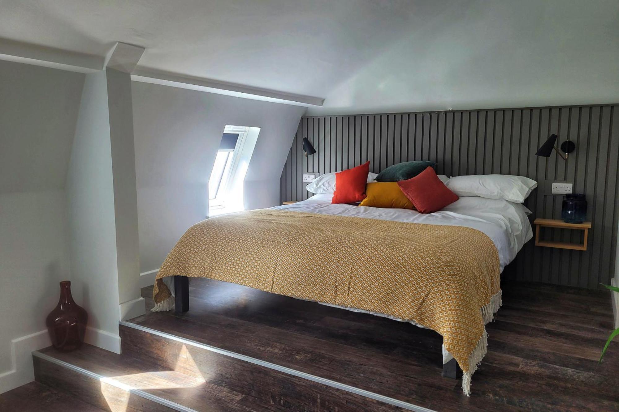 Sgwar Hotell Menai Bridge Eksteriør bilde